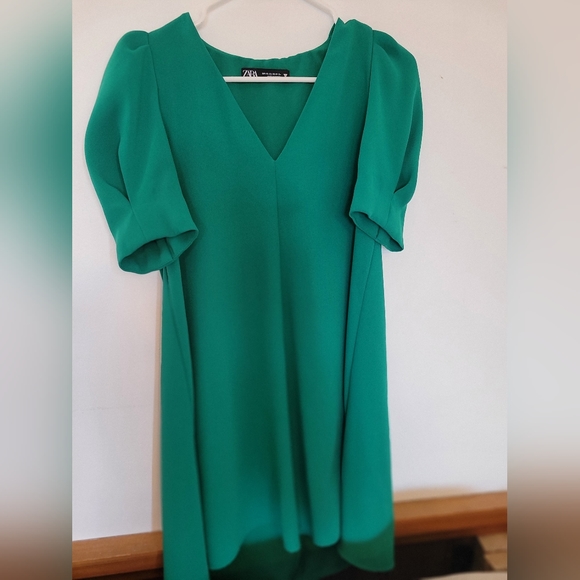 🎉SALE!!!🎉 Zara Puff Sleeve Mini Dress😍💗 - Picture 5 of 5